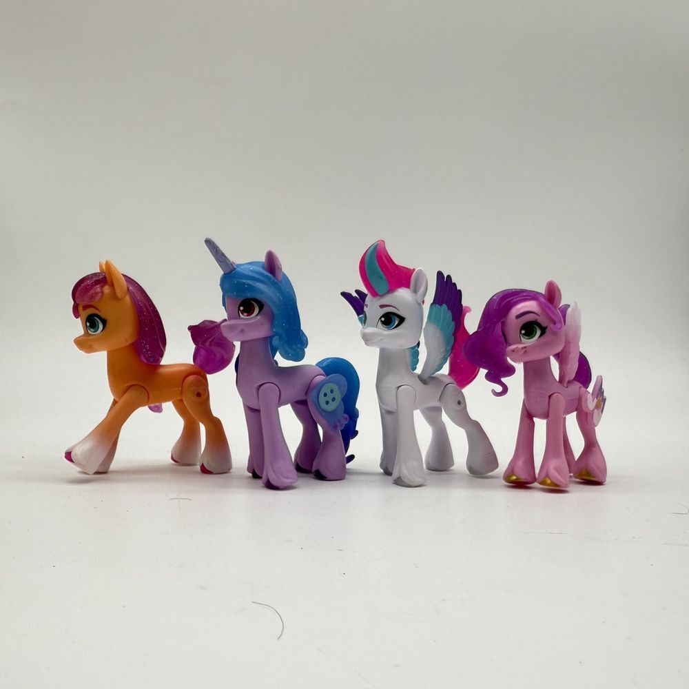 My Little Pony Crystal Adventure Sunny‎ Starscout  Princess Petal Izzy Moonbow
